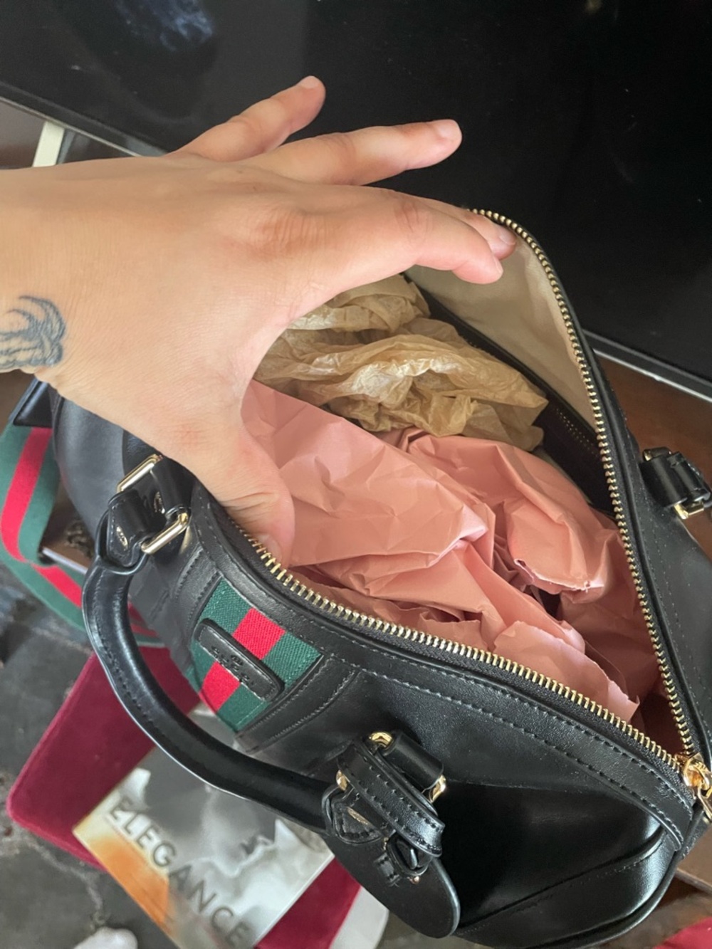 Gucci Vintage Web Boston Bag with Green & Red Stripe - Picture 4 of 7